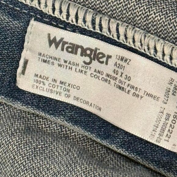 Baggy Bootcut Vintage Wrangler Jeans, Size 40 - Picture 3 of 4
